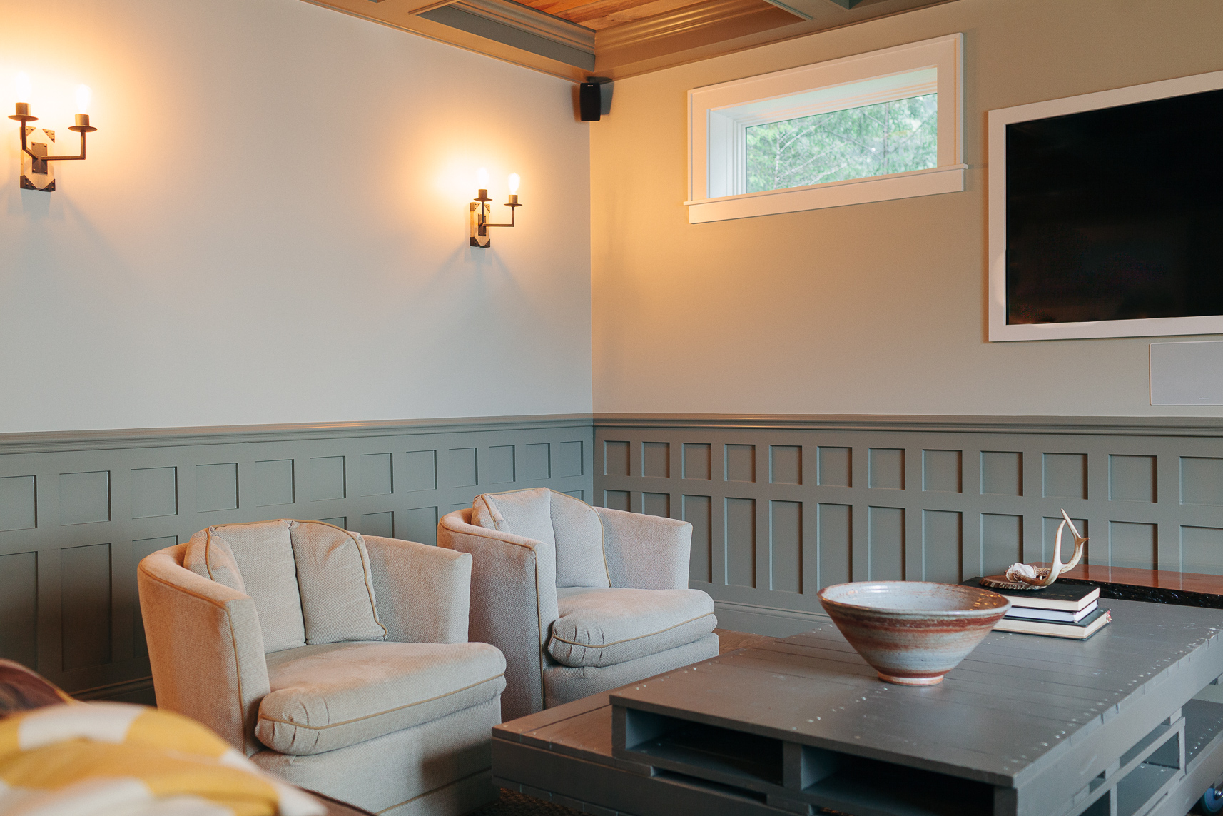 lake toxaway seating and wainscoting
