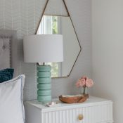 wright design bedroom accents